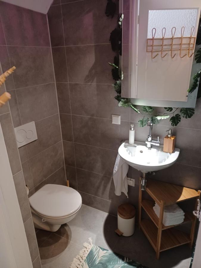 75M2 Indoor Glamping Scheveningen Appartamento L'Aia Esterno foto