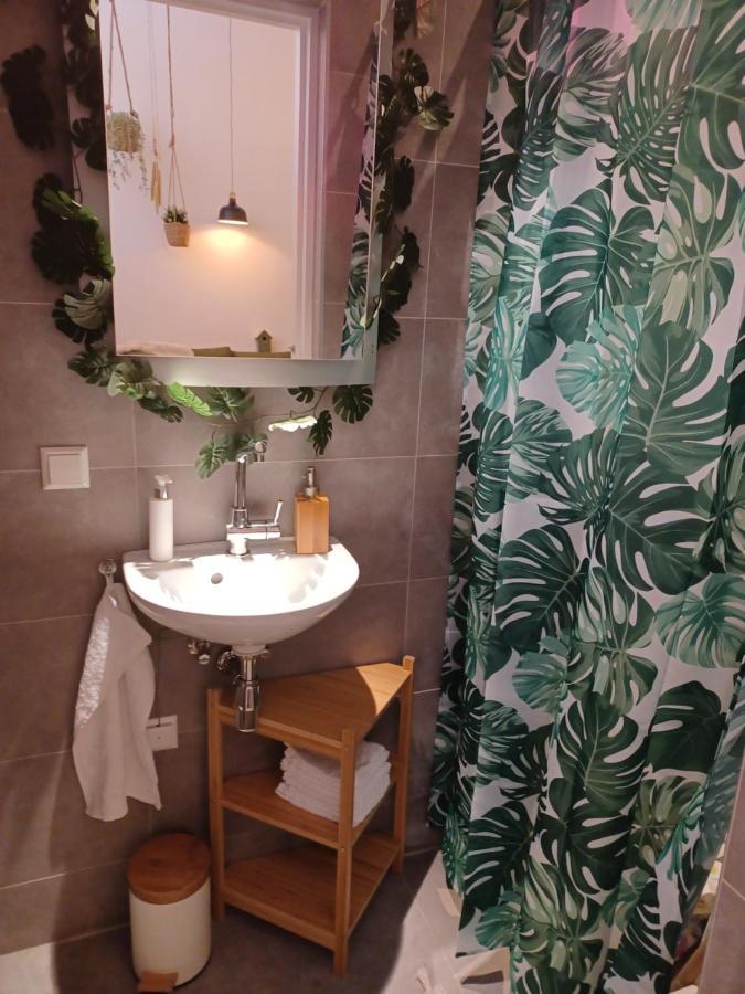 75M2 Indoor Glamping Scheveningen Appartamento L'Aia Esterno foto